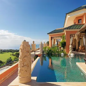 https://royal-garden-villas.in-canary-islands.com